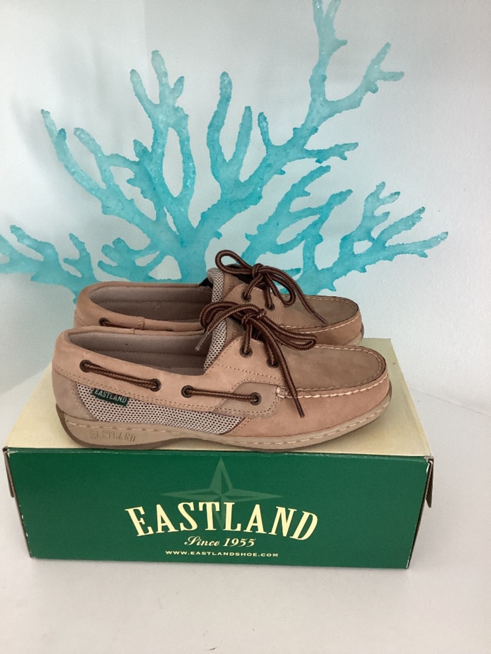 Eastland Women's Leather Sunrise Slip-On Boat Shoes Color: Tan Sz 7